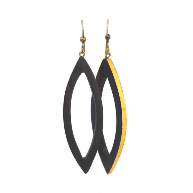 Ebony dazzling earrings with gold decoration