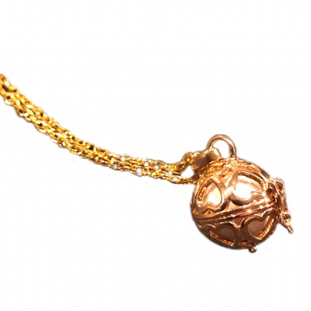 Music gold plated steel pendant with hearts including a 90 cm length chain