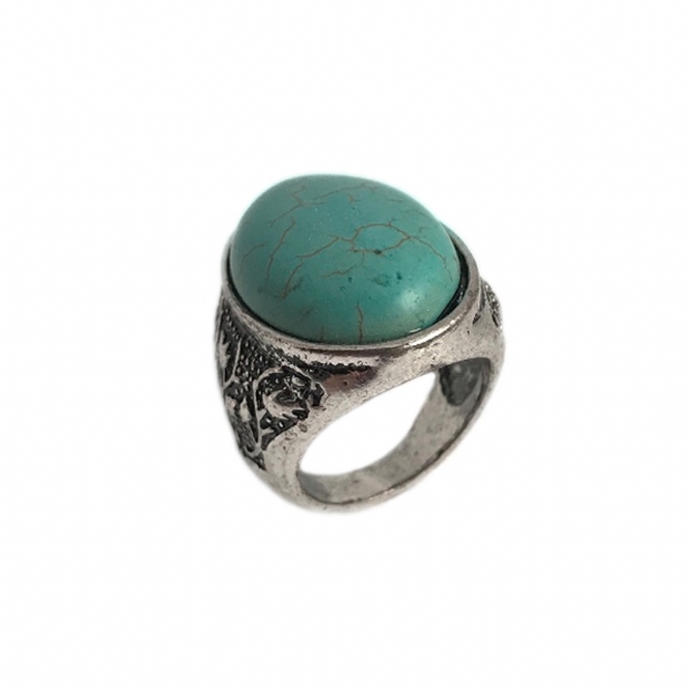 Unisex wide metal ring with oval turquoise howlite